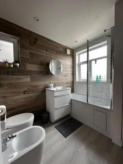 Stylish 1bed flat on the 1st floor maisonette - 4