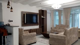 Serian Breeze Villa - 6