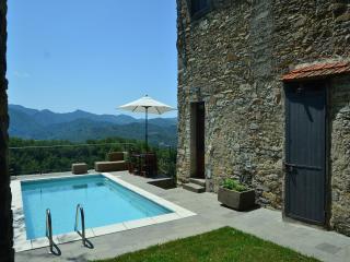 Rustic Tuscan Cottage - 4