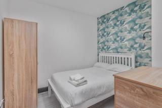 Stylish 2BR Apartment in Sheldon - Sheldon - 5