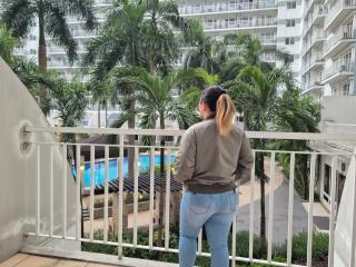 Family Suite with Big Balcony and Pool View - 6