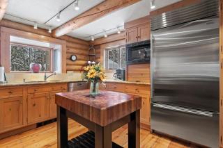 RMR: Teton View Cabin Home in WilsonWY - 3