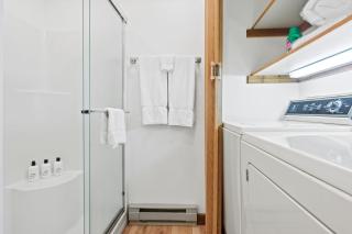 RMR: Ringer House in Teton Village - 1