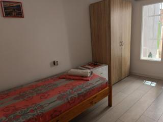 Wendy House - Central accomodation with private courtyard - 2