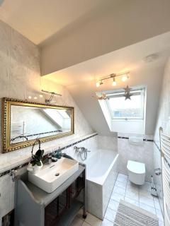 Three-Room Oktoberfest Apartment Munich - 4