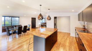 Honey Badgers House - 6