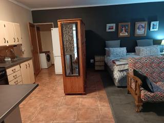 Moonrest Halfmoon - Bloemfontein - 2