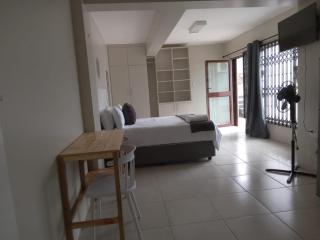 53 Tindale Road Self-Catering Accommodation - 5