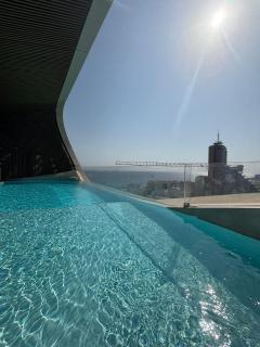 29th Floor-Seaview Mercury Apartment - 2