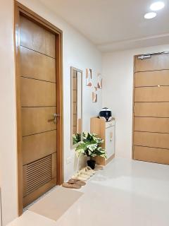 Nicos Cozy Minimalist Condo - 2