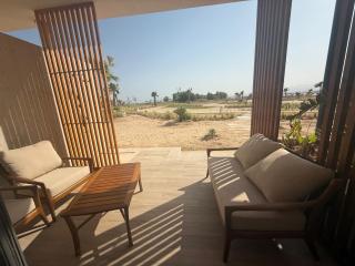 Soma Beach Front Cabana - Great Kite Surfing - 1