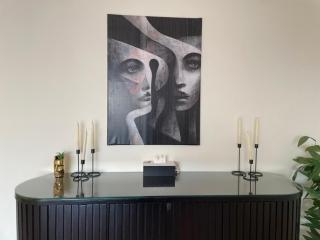 Luxury 3BR Nile View Apartment With Billiards Included - 1