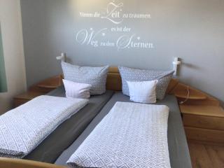 Ferienwohnungen Hoefchen - 1