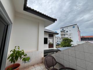 Lunar House - 8