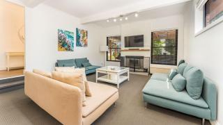 Carlton Place - 8