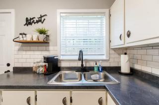 Restful Retreat with 4 Beds Sleeps 6 - Valdosta - 5