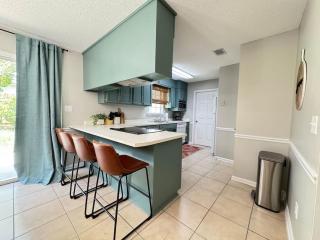 Big Sky Bungalow - 5 Beds Sleeps 8 - 7