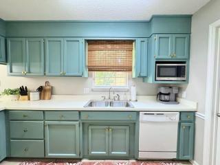 Big Sky Bungalow - 5 Beds Sleeps 8 - Valdosta - 1