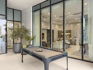 Luxe 2BR with Marina Views l Gaming & Music Room - 4