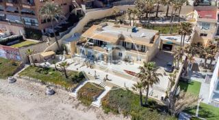 Espectacular Apartamento a pie de playa en CHALET ROQUETES - 9