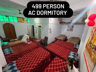 Krishna rooms & dormitory nearby ghats & kaal Bhairav temple - 3