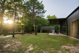 Moonlight Oaks Retreat - Bryan - 4