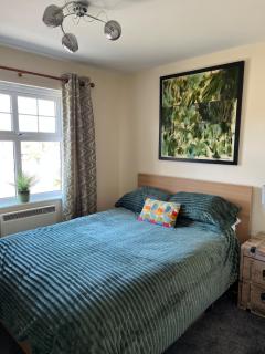 2 Bed Modern Apartment - Haydock - 6