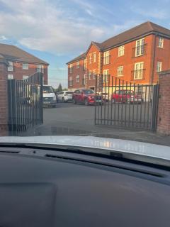 2 Bed Modern Apartment - 4