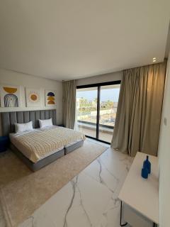 Gordon House - 2