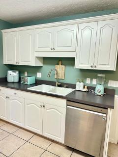 Island Charm, Near Tybee - Savannah - 1