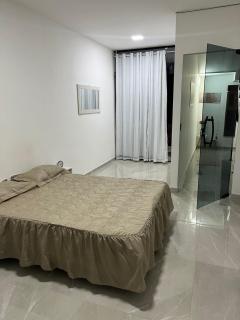 Casa de alto padrão com hidromassagem aquecida aceita pet perto da praia - 9