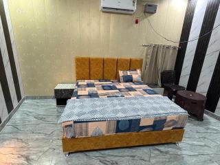 The Family Palace - 1