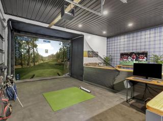 Cabin with Hot Tub, Golf Simulator, and Game Room in Hocking Hills - 5
