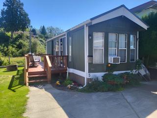 Cozy, Private Guest House #5 - 0