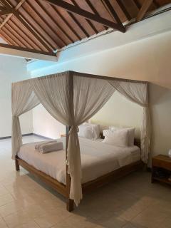 4-Bedrooms Tropical Villa Sanur - 5