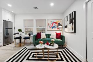 Peaceful 1-BR Stay w/ Putting Green near Downtown - 5