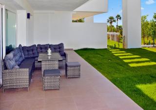 Lux ApartlPrivate lagoon-BeachlPoollRelaxlNear Sea - 4
