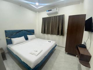 Uk Hotel Ujjain Mahakal - 4