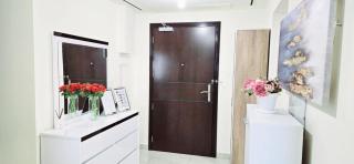 Pearl Club Al Reem Island 2 Bedrooms With Pool , Gym and Tennis Court - Abu Dhabi - 1