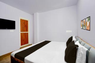 SPOT ON Stay In Banarasiya - 4