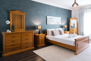 Top Location - 2BR Seafront & Steps from Ferry by ArcoBnb - 3