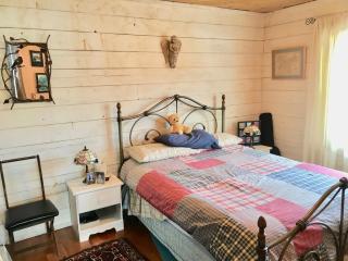 Browns Lake Getaway - 4