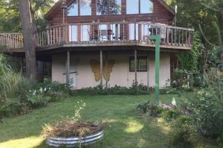 Browns Lake Getaway - 1