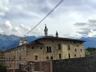 Stupenda vista sulle Orobie con giardino e barbecue - 8