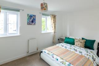 Peaceful 2BR Retreat w Garden Near Oxford - 9