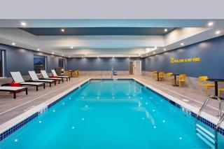Home2 Suites By Hilton Traverse City - 2