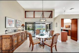 Pirates Cove Marco Island, saltwater pool, bikes, water sports, paddle boards included! - 2