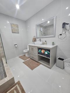 The Harvest of Love 4 Modern, Prime Location - 1