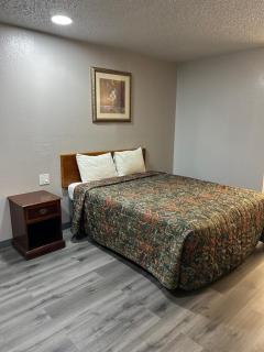 Westworld Country Inn - 9