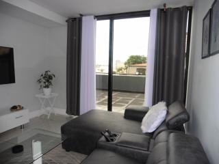 Windhoek Comfort 2Bedroom Self Catering Apartment - 8
